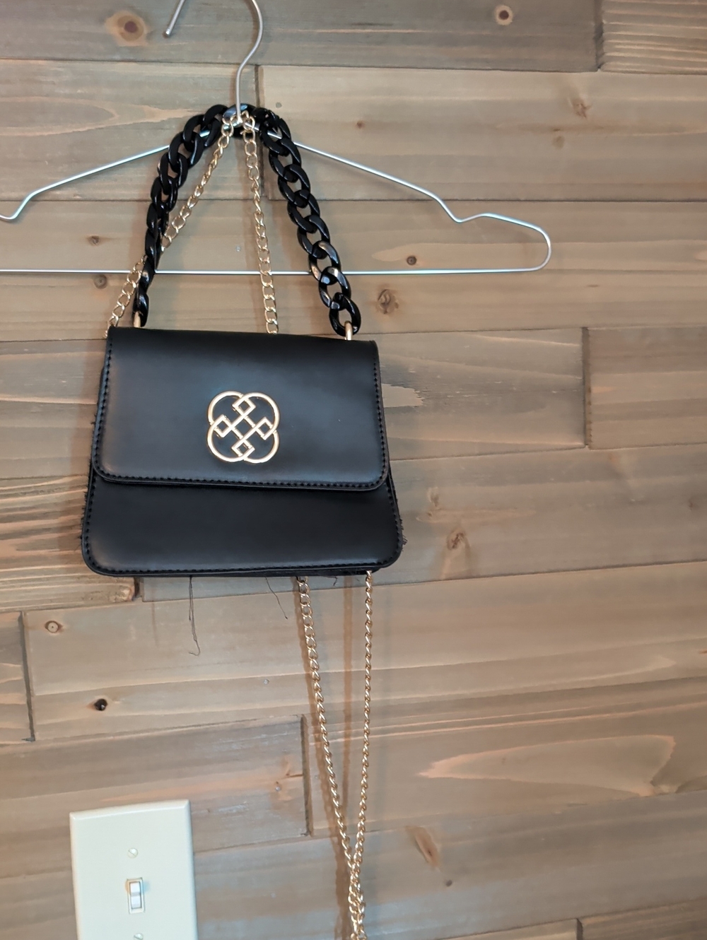 Daisy Fuentes Black Crossbody Bag with Gold Hardware